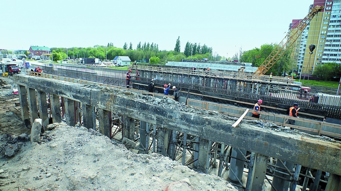  Bridge Reconstruction Moves into New Phase