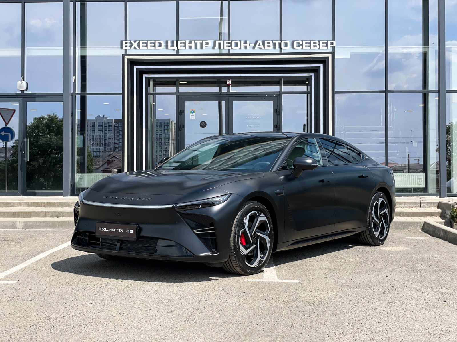 Новый лидер продаж в сегменте гибридов: EXEED EXLANTIX ET вошел в ТОП-5 бестселлеров России 