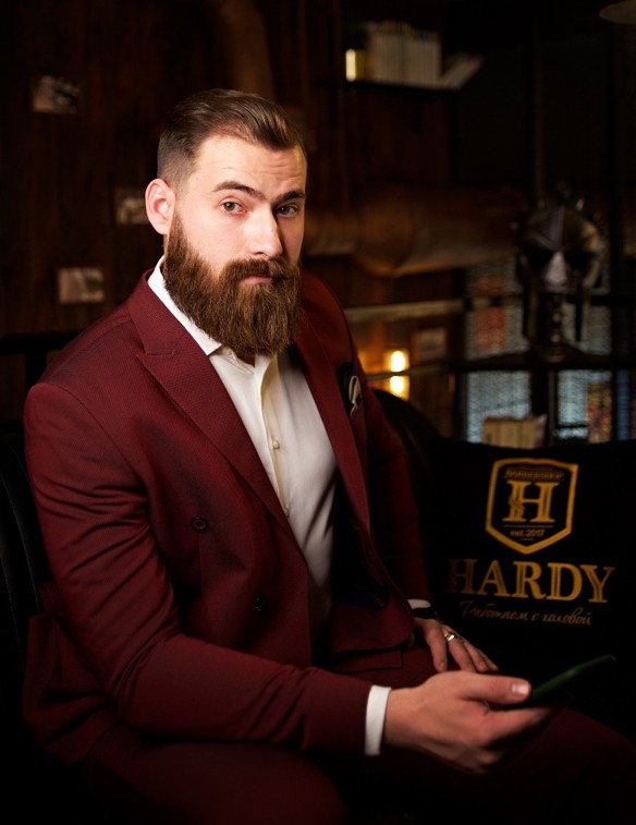 Королевский сервис в барбершопе HARDY