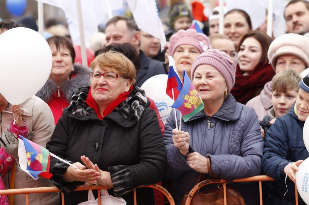 Митинг в поддержку российских олимпийцев собрал в Краснодаре 15 тыс. человек