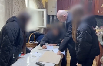 Экс-замглавы администрации Ленинградского района обвиняется в превышении должностных полномочий