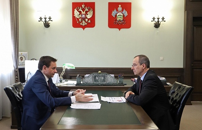 Совершенствование выборного законодательства стало темой встречи председателя ЗСК и главы крайизбиркома