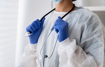 Россиянам рекомендовали избегать контакта с животными во время заграничных поездок из-за оспы обезьян