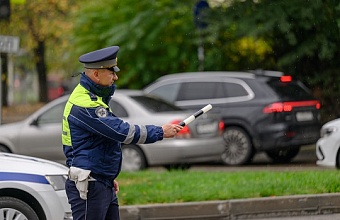 В Курганинском районе легковушка ночью насмерть сбила мужчину 