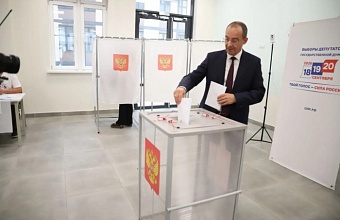 Юрий Бурлачко проголосовал на выборах депутатов в Госдуму