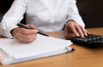 В налоговой инспекции Краснодара предупредили  об ответственности за «зарплату в конверте»