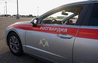 В Анапе мужчина устроил скандал в кафе, не желая оплачивать счет 