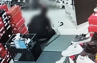В Сочи мужчина ушел из магазина в новых кроссовках за 18 тысяч рублей