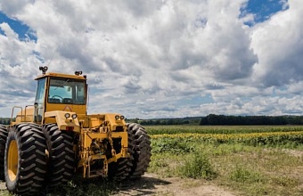 Тракториста с фальшивыми правами задержали на Кубани