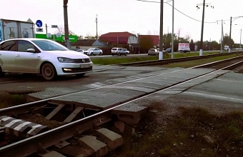 В Краснодаре на ж/д переезде  ограничат движение в районе ул. Новороссийской и Симферопольской