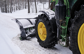 В Краснодаре более 1 тыс. км дорог обработано противогололедными материалами