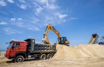 Побережье между поселком Кучугуры и станицей Голубицкой очистили от нефтепродуктов