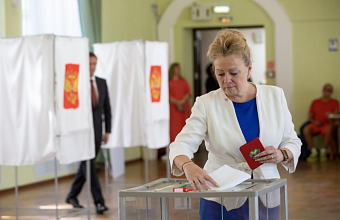 Глава Анапы Светлана Маслова проголосовала на выборах в Госдуму