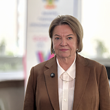 Любовь Попова