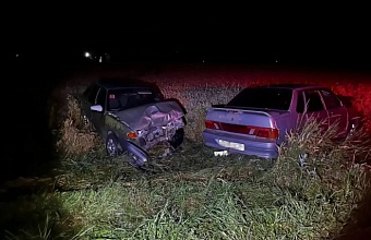 В Каневском районе произошло ДТП с шестью пострадавшими
