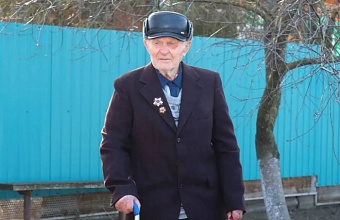 Вениамин Кондратьев поздравил с вековым юбилеем ветерана Великой Отечественной войны