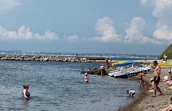 В Анапе открыты 4,5 км песчаных пляжей и все галечные участки побережья