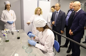 Председатель ЗСК посетил центр биомедицины в КубГМУ