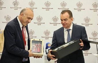 Губернатор Кубани встретился на ПМЭФ-2026 с Чрезвычайным и Полномочным Послом Государства Израиль в РФ