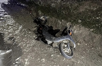 В Новороссийске в ДТП с иномаркой погиб водитель мопеда 